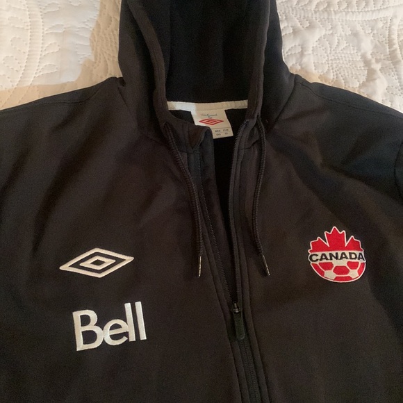 Umbro Team Canada Hooded Zip Up - Picture 2 of 6